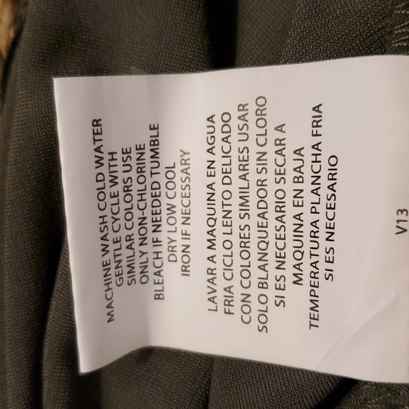 2. Tops - A.U.W criss-cross top - Picture 7 of 7